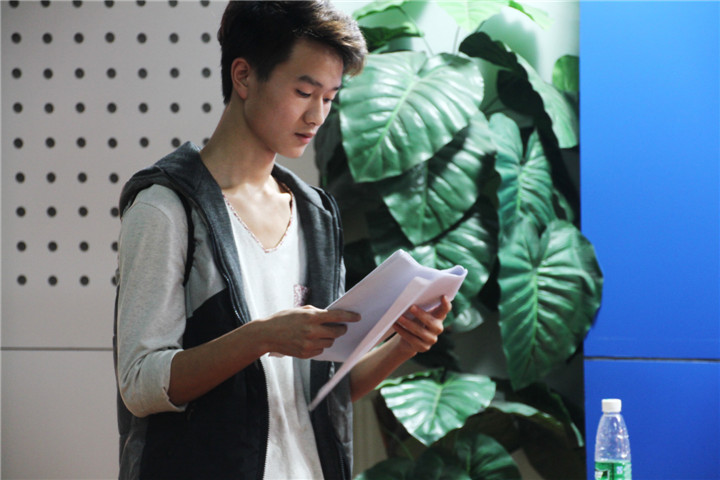 《一路有你》演员招募，现场报名火热