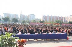  舞动画影，展出新华校园精彩