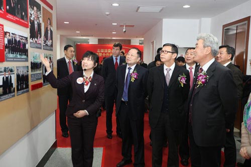 携手北银新华教育集团启动“中国培训-北银助学贷款”项目