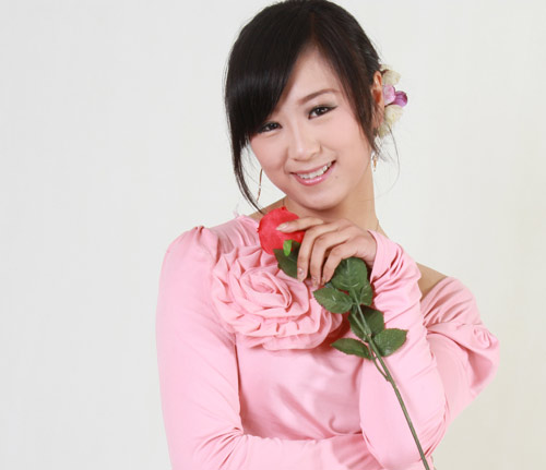 四川新华电脑学院杰出校友-杨婷