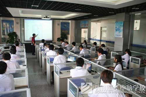 模拟企业化管理,实现上学就是上班