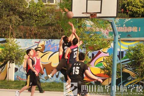 高考压力大，走出教室，放松一下心情吧