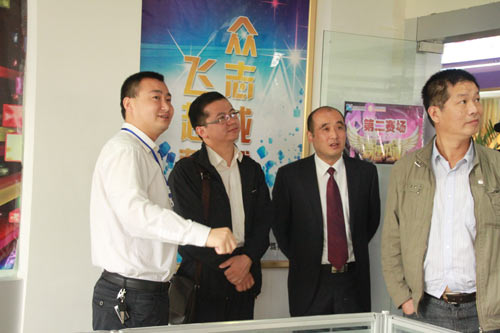 四川省人社厅马健处长、就业局吴江主任参观E-BOSS创就业中心