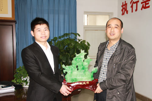 四川新华2013毕业典礼:这一天,我们毕业了