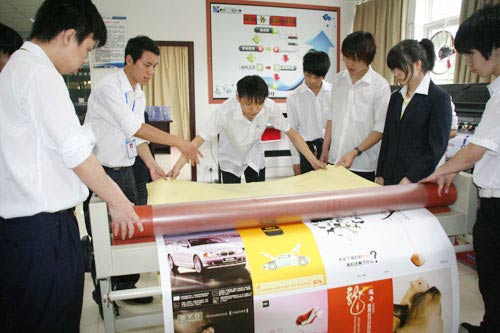 四川新华电脑学院双师型教师手把手教学