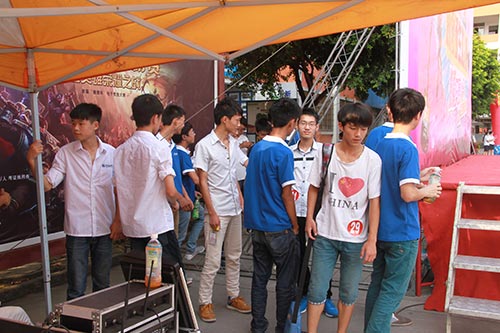 首届校园达人秀海选Day2:继续SHOW精彩