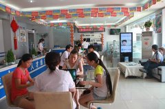 8月新生报名季，众多学子选四川新华