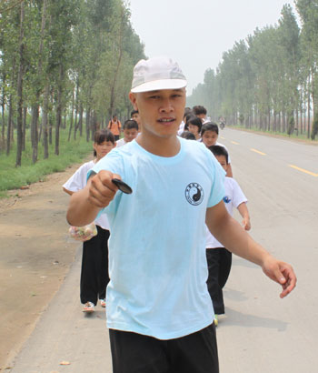 四川新华电脑学院软件开发组优秀教师&mdash;王诚