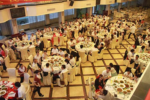 我们的节日,我们的快乐——记四川新华第29个教师节狂欢夜