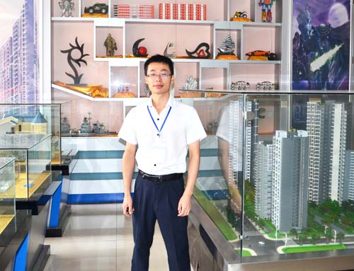 E-BOSS高级商务组教师王世祥