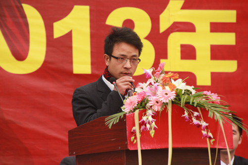 四川新华2013秋季毕业典礼隆重举行