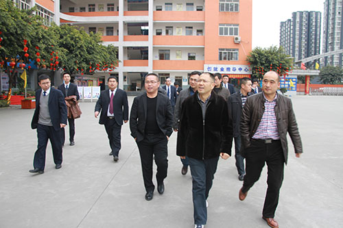 新华集团领导莅临我校视察指导工作