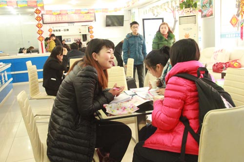 2014年春季招生，四川新华现场火爆
