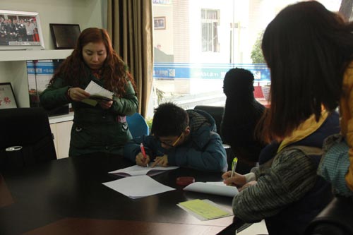 2014年春季招生，四川新华现场火爆