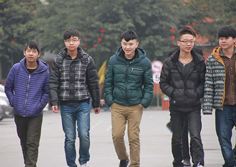 这里有我们奋斗的青春