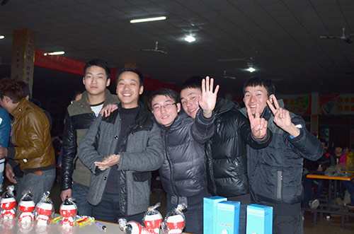 吃汤圆赏节目，新华学子快乐闹元宵