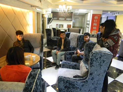 　创就业中心指导老师回访成都尚成美合就业学子