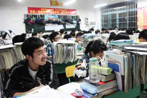 　高中生枯燥的学习生活