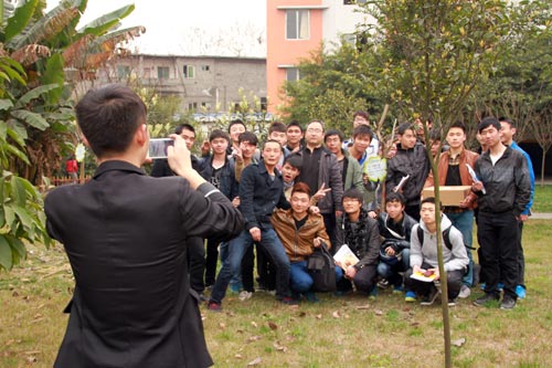 植树节:拥抱春天 播种绿色