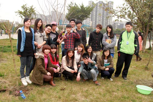 植树节:拥抱春天 播种绿色