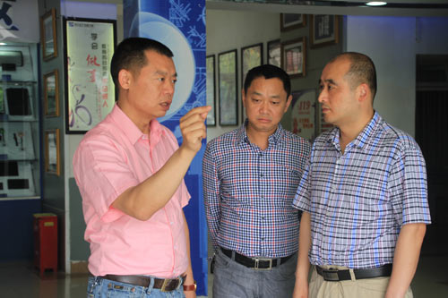 双流就业局领导莅临我校视察指导工作