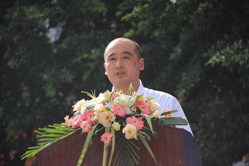 四川新华2014春季毕业典礼隆重举行