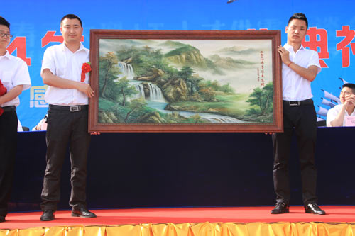 四川新华2014春季毕业典礼隆重举行