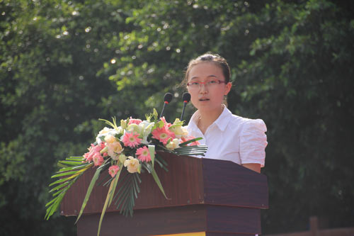 四川新华2014春季毕业典礼隆重举行