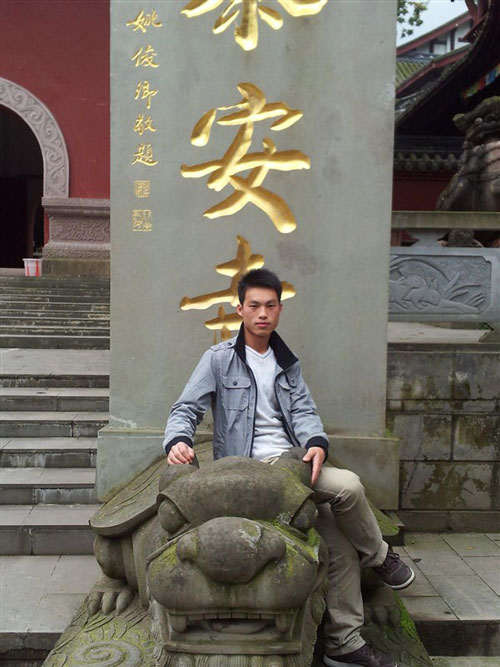 【新华26周年校庆】:我怀揣梦想在前行