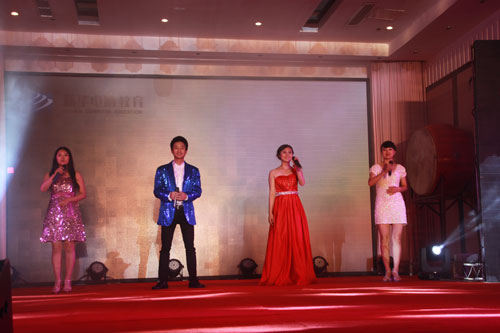 新华电脑教育26周年庆典隆重举行