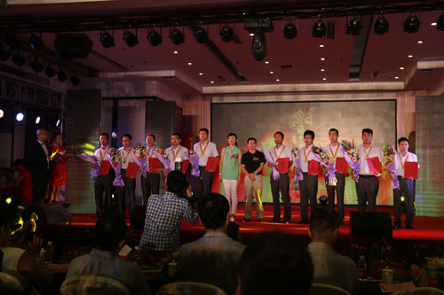 新华电脑教育26周年庆典隆重举行