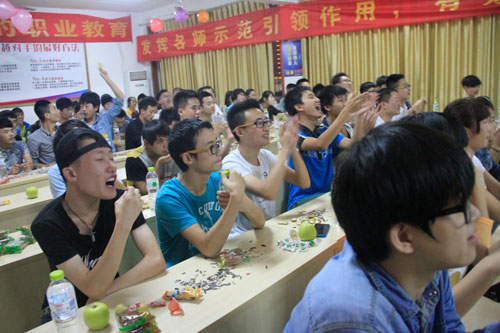 浓情中秋 相约新华