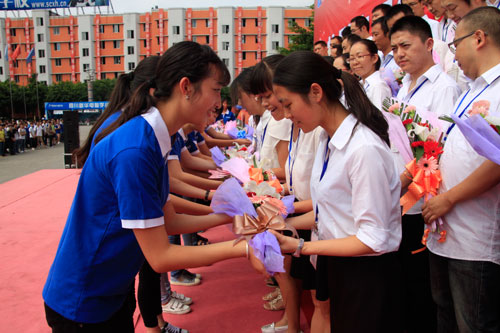 第30个教师节，鲜花送给最美老师