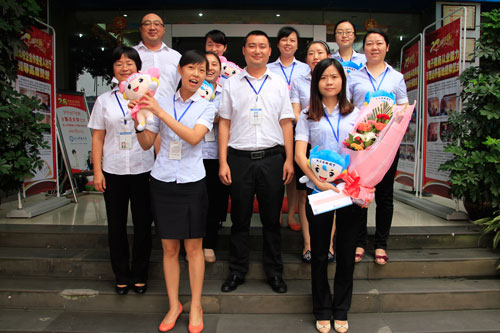 第30个教师节,领导慰问全体教师