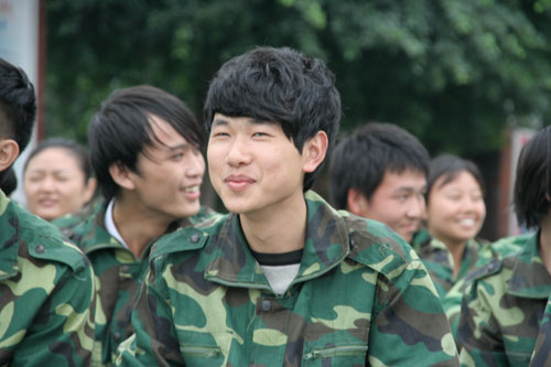 直击2014新生军训现场