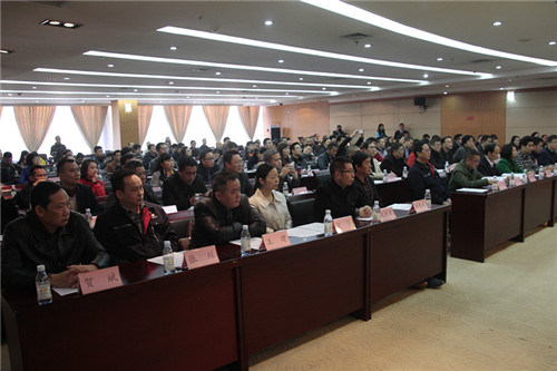 四川新华被授予“高技能人才培训基地”