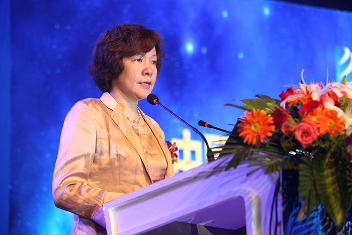 以“新”谋发展 中国首届互联网职业教育高峰论