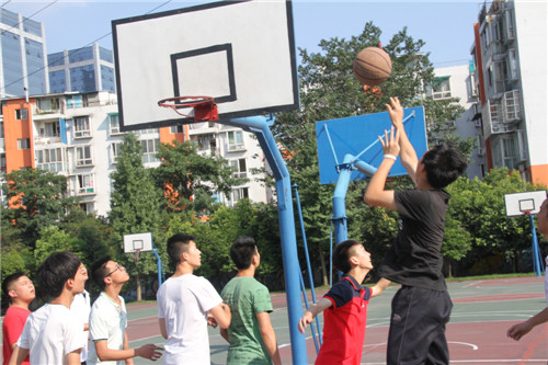 【激情七月】2015年暑期篮球比赛火热开赛