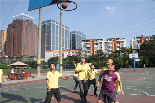 【激情七月】2015年暑期篮球比赛火热开赛