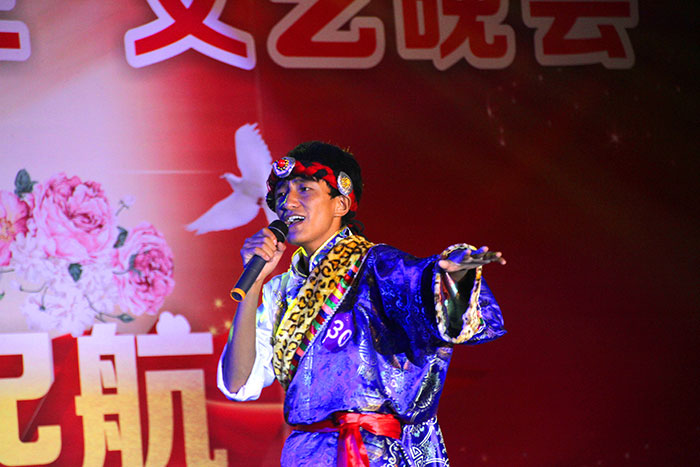 庆国庆迎新生晚会 —相聚新华.乘梦起航