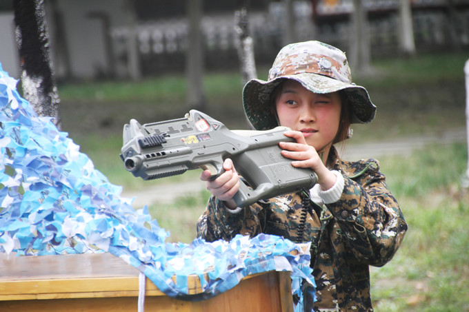《太阳的后裔》，IT特种兵忍你很久啦！